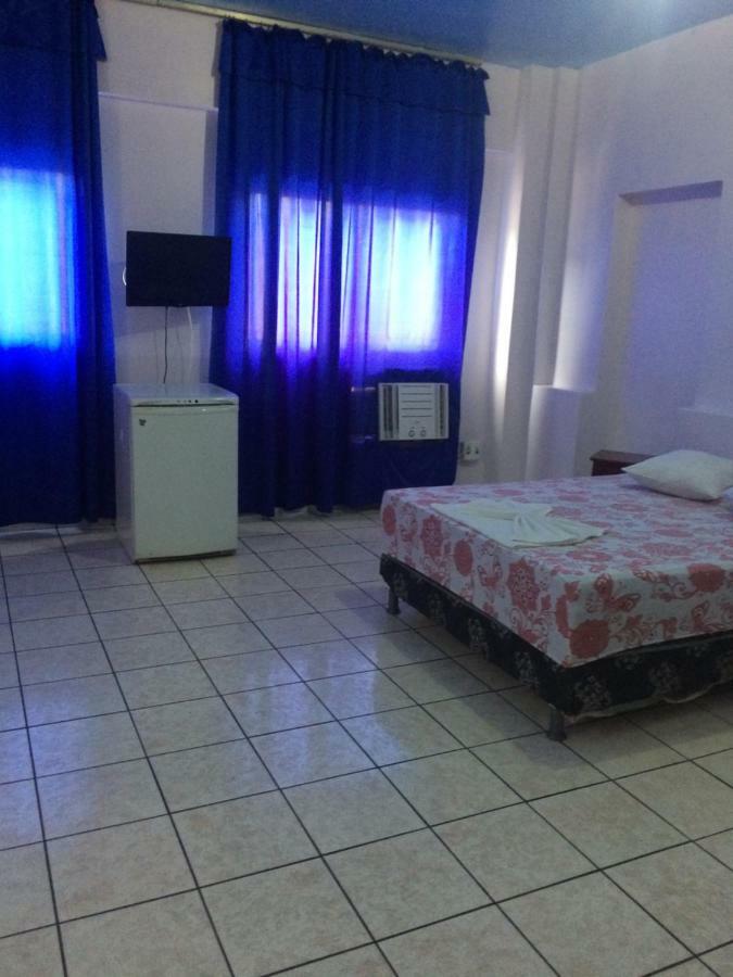 Hotel Granada Μανάους Εξωτερικό φωτογραφία
