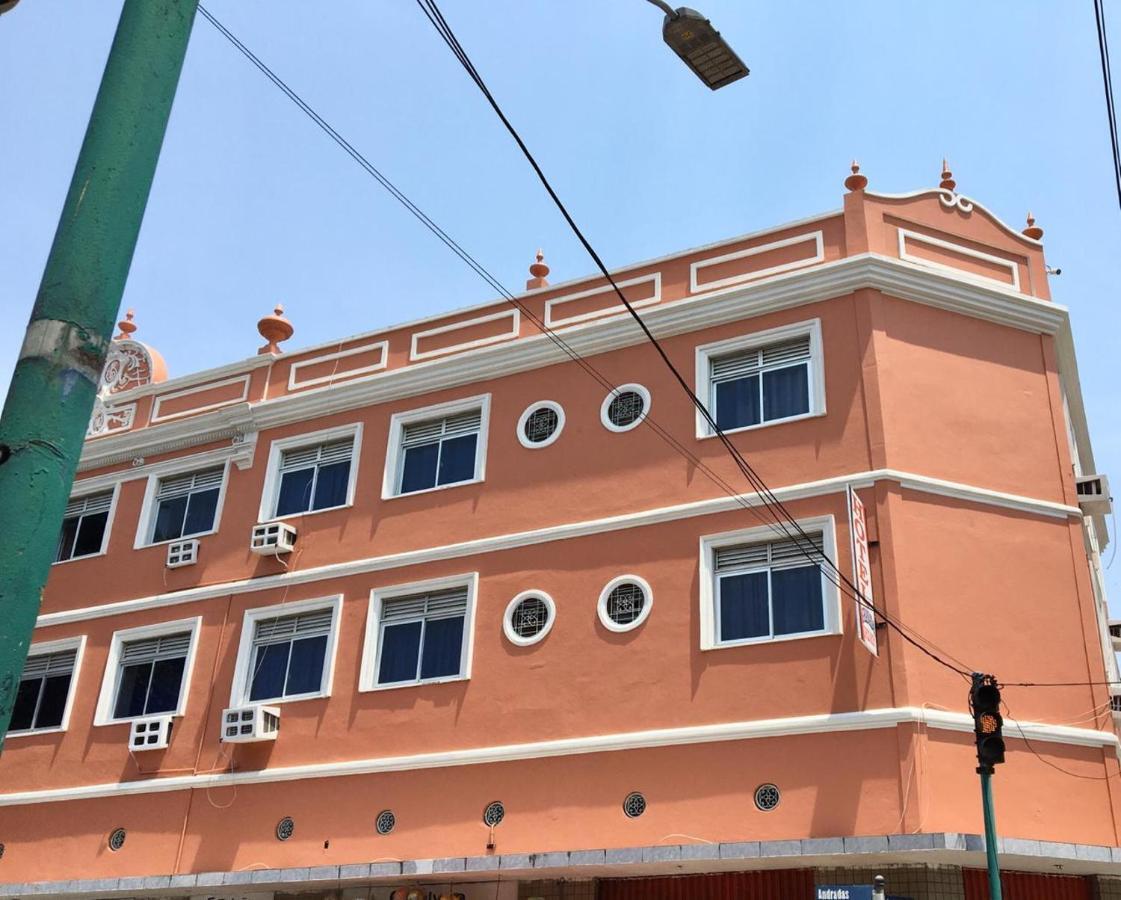 Hotel Granada Μανάους Εξωτερικό φωτογραφία